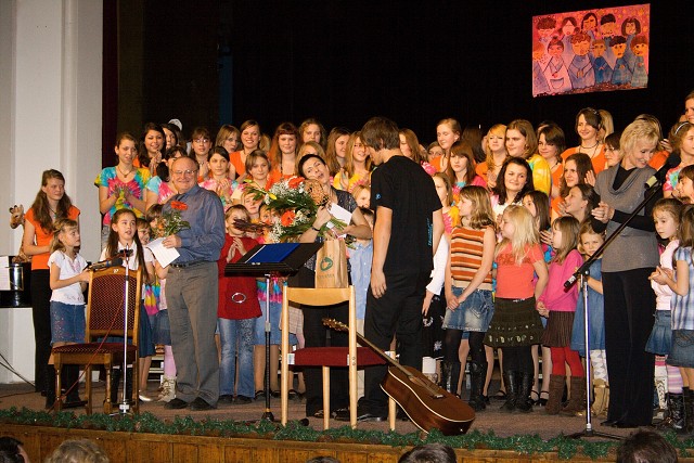 Vnon koncert pveckch sbor, MDK 15.12.2008 